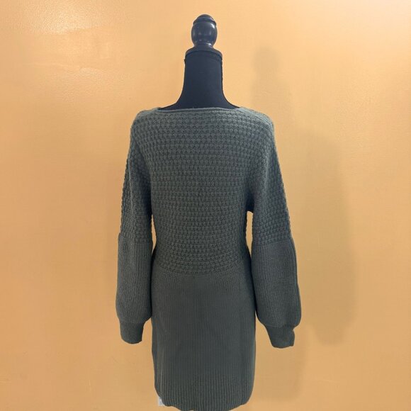 Honeycomb Knit V-Neck Mini Sweater Dress (New with Tags) - Picture 3 of 4